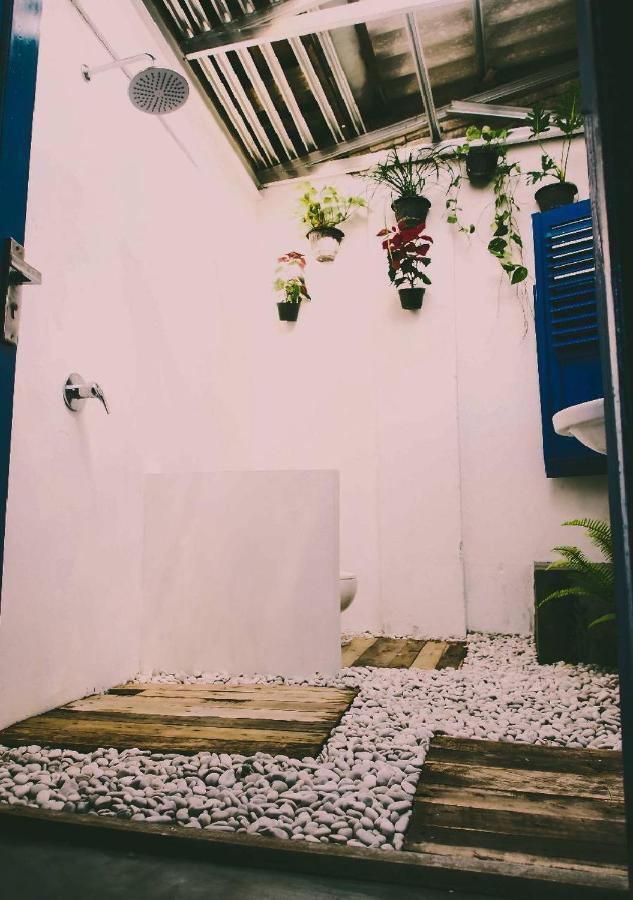 Pondok Sare Albergue Yogyakarta Exterior foto